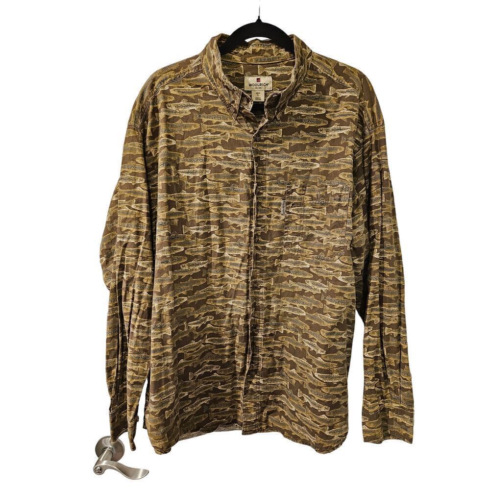 Woolrich long sleeve button down collared fish novelty shirt mens size XL